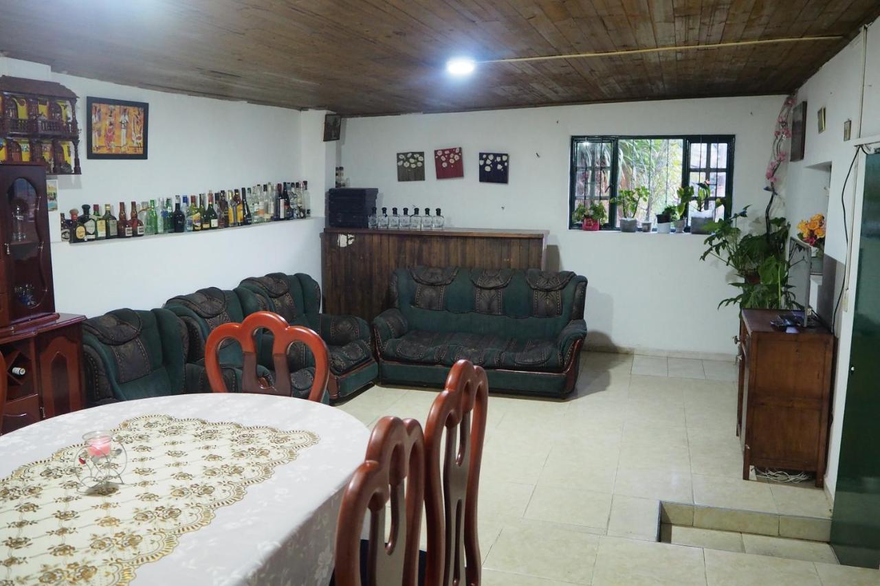 Hospedaje Bella Vista Mongui Ngoại thất bức ảnh