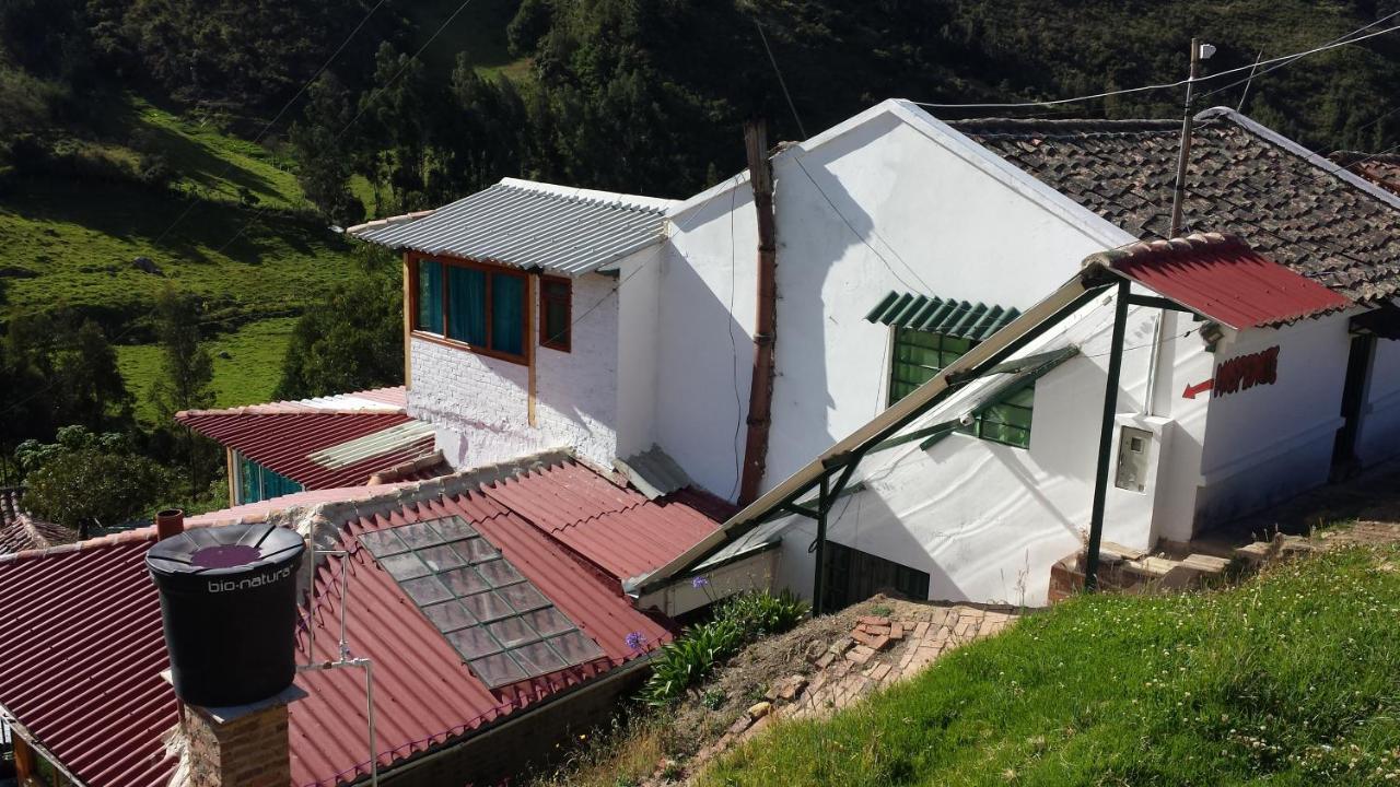 Hospedaje Bella Vista Mongui Ngoại thất bức ảnh