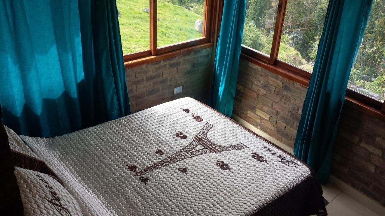 Hospedaje Bella Vista Mongui Ngoại thất bức ảnh